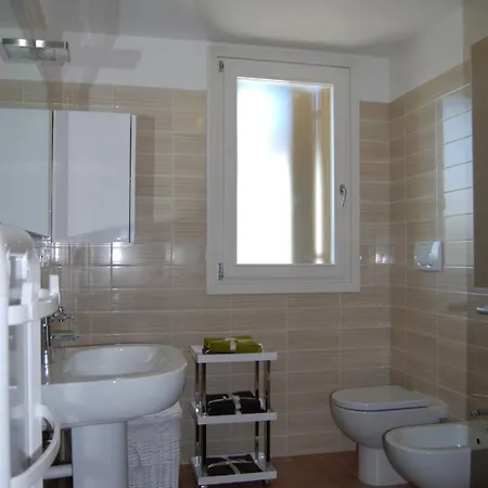 Recently Built Flat In A Family-friendly Apartment